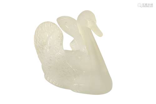 A Lalique crystal swan 'cygne' with raised head