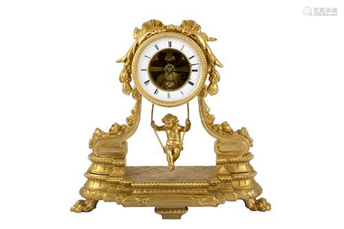 A LATE 19TH CENTURY FRENCH GILT BRONZE MANTEL CLOCK / TIMEPIECE