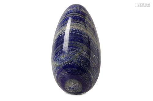 A LARGE SOLID LAPIS LAZULI SPECIMEN EGG