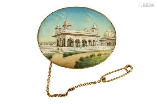 Indian monument brooch