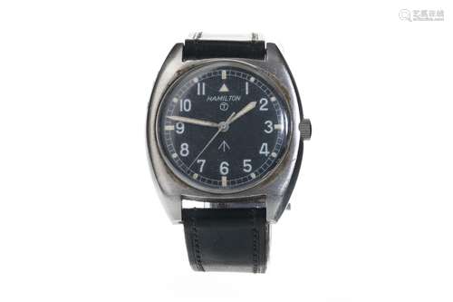 A GENTLEMAN'S HAMILTON MILITARY ISSUE STAINLESS STEEL MANUAL WIND WRIST WATCH