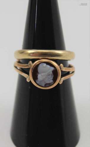 A 9CT GOLD PLAIN WEDDING BAND & A 9CT GOLD RING inset cameo, gross weight; 4.5g