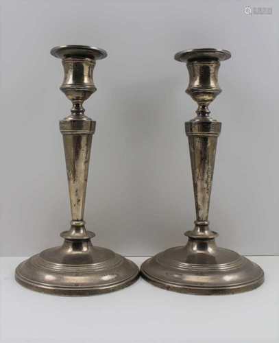 WILLIAM HUTTON & SONS LTD. A PAIR OF SILVER CANDLESTICKS of Georgian design, removable drip pans