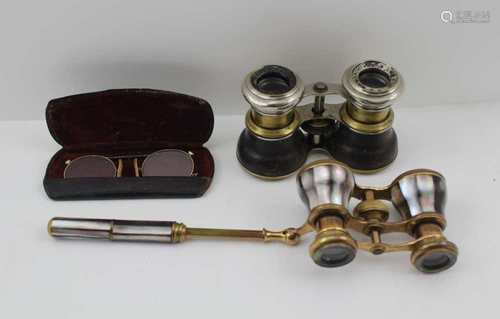 A PAIR OF GILT METAL AND MOTHER-OF-PEARL OPERA GLASSES with retractable handle, together with A PAIR