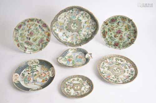 A quantity of 19th and 20th Century Chinese export ceramics, to include a pair of plates in the