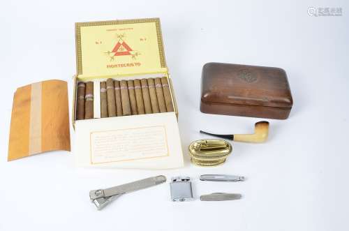 A box of Montecristo Habana Cuba cigars, 