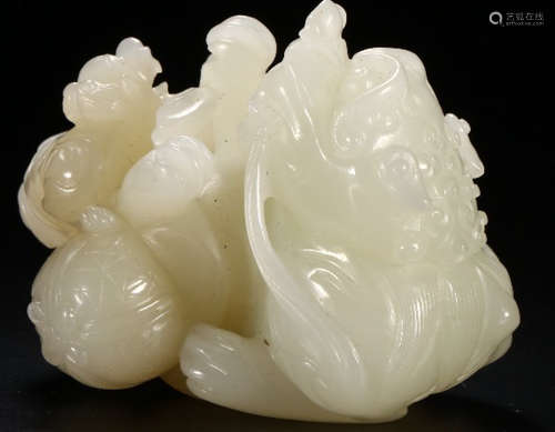 A HETIAN JADE CARVED LION SHAPED PENDANT