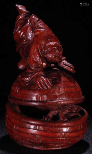 A BAMBOO CARVED FIGURE STORY STATUE