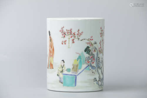 A Chinese Famille Rose Figure Painted Porcelain Brush Pot
