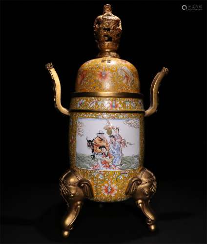 A CHINESE PAINTED ENAMEL INCENSE BURNER