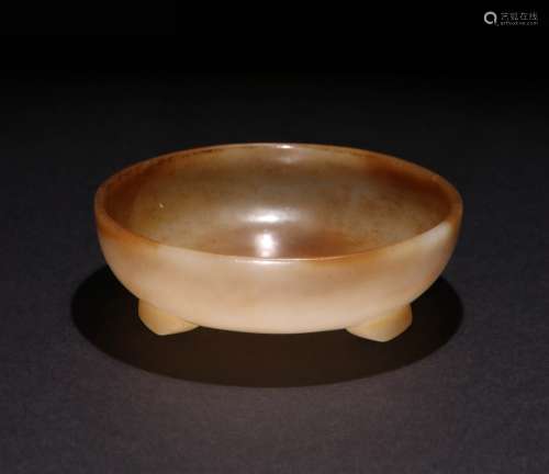 A CHINESE CARVED HETIAN JADE BRUSH WASH