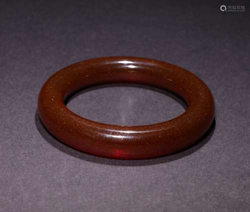 A CHINESE AMBER BRACELET