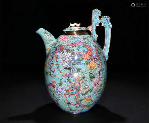 A CHINESE BRONZE PAINTED ENAMEL BOTTLE