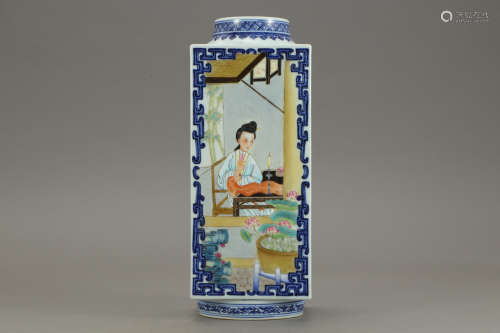 A Chinese Blue and white Famille Rose Porcelain Square Vase