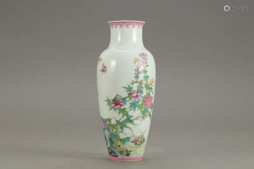 A Chinese Famille Rose Floral Porcelain Vase