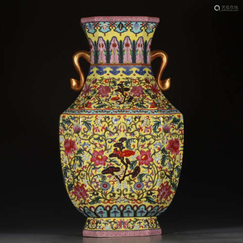 A Chinese Yellow Floral  Twine Pattern Double Ears Porcelain Vase