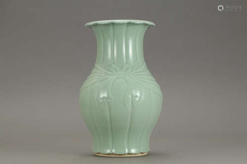 A Chinese Pea Green Glazed Porcelain Vase