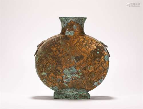 A CHINESE GILTING BRONZE BOTTLE