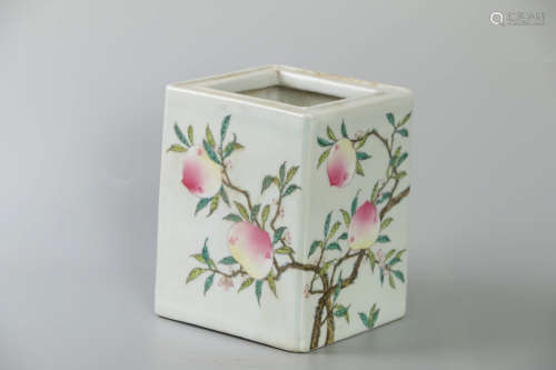 A Chinese Famille Rose Peach Painted Porcelain Brush Pot
