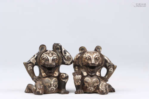 A Pair of Chinese Silver Inlaying Bear Ornaments