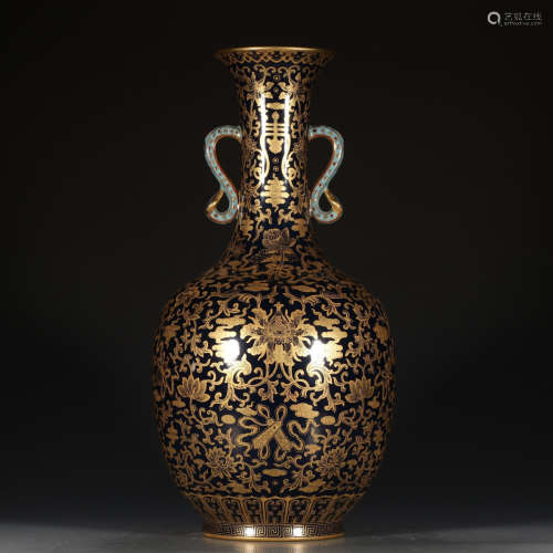 A Chinese Altar Blue Gild Porcelain Vase