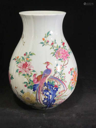 A Chinese Famille Rose Flower&Bird Pattern Porcelain Zun