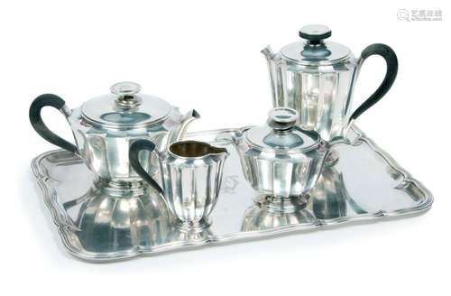 Art Deco style coffee and tea set in silver 835/10…