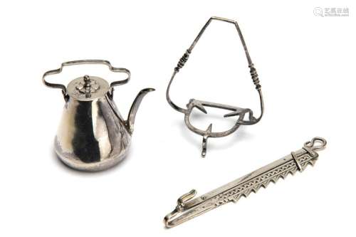 A Dutch silver miniature kettle, pot hook and a tr…