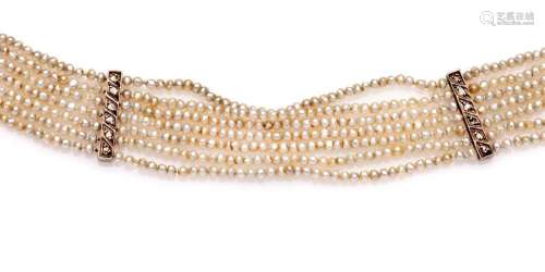 An antique natural pearl necklace