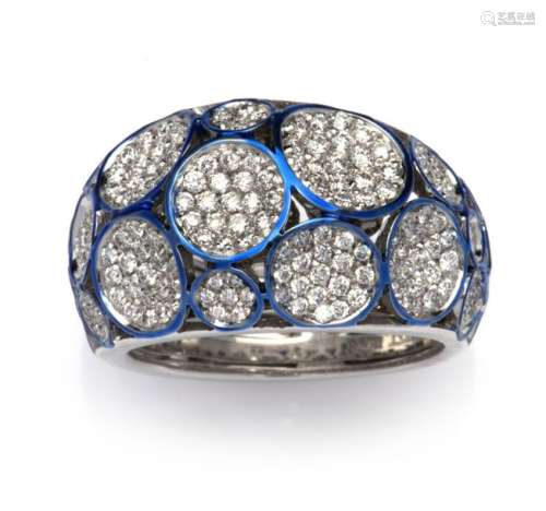 An 18k white gold enamel and diamond ring