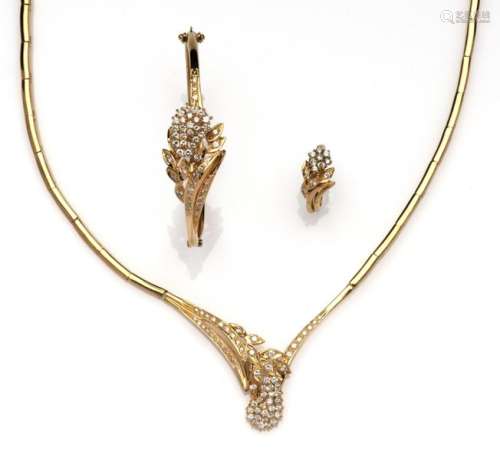 An 18k gold diamond suite of jewels