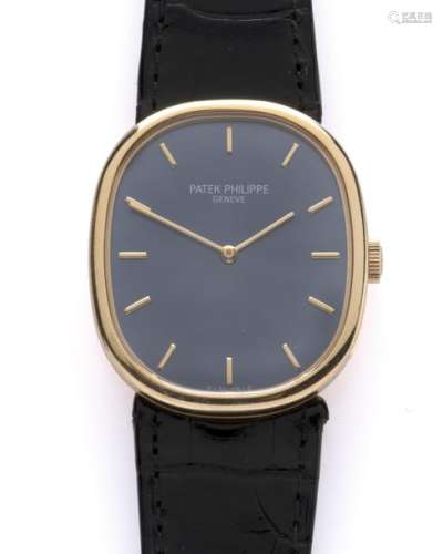 An 18k gold midsize wristwatch, by Patek Philippe