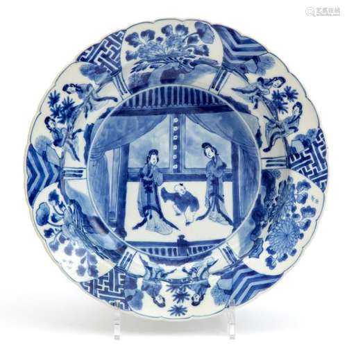 A blue and white Long Eliza deep plate