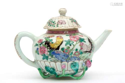 A famille rose cockerel teapot