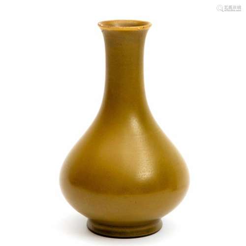 A teadust glaze vase