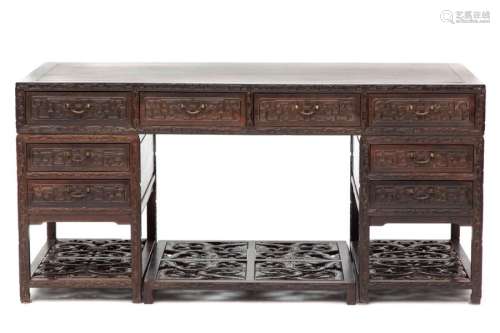 A Chinese hongmu pedestal desk