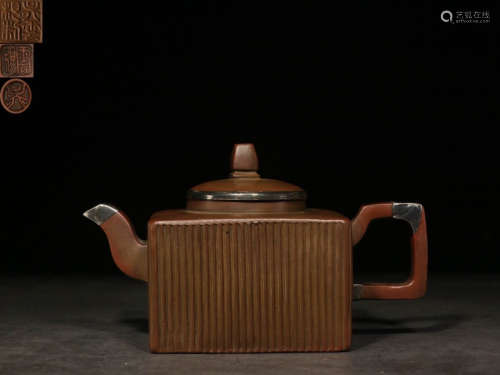 A ZISHA TEA SQUARE POT WITH MARK.