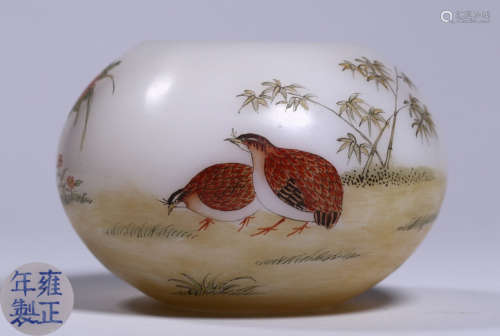 A GLASS BRUSH WASHER PAINTED WITH FLOWER&BIRD