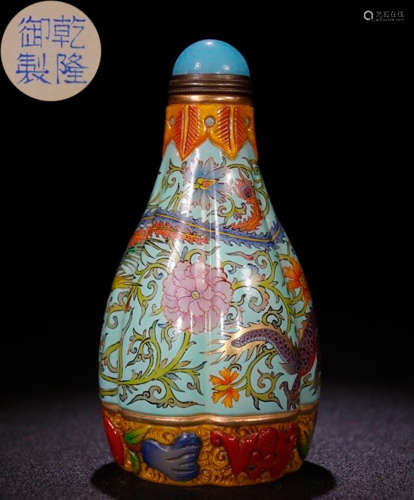 A GLASS SNUFF BOTTLE PAINTED WITH PHOENIX PATTERN
