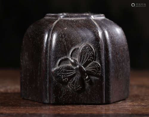 A ZITAN WOOD BRUSH WASHER CARVED WITH BUTTERFLY
