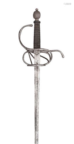 A SWEPT-HILT RAPIER IN EARLY 17TH CENTURY STYLE