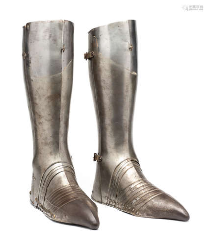 A PAIR OF GREAVES AND SABATONS IN THE LATE 15TH CENTURY WESTERN EUROPEAN STYLE