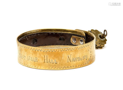 A BRASS DOG COLLAR, 19TH CENTURY