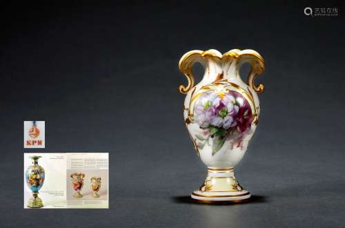 1870年制 德国柏林皇家窑厂（KPM）软瓷描金手绘花苞造型花瓶