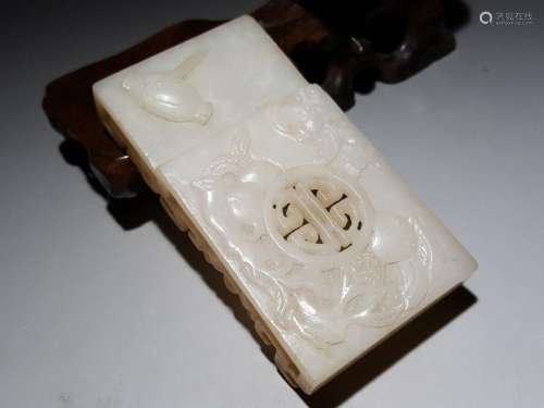 A CHINESE PALE JADE BELT BUCKLE, CHINA, 19TH 20TH …