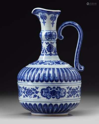 A CHINESE BLUE AND WHITE EWER, CHINA, 19TH 20TH CE…