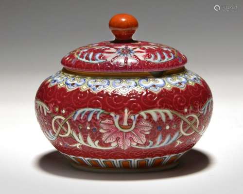 A CHINESE OVAL SHAPED FAMILLE ROSE POT AND COVER, …
