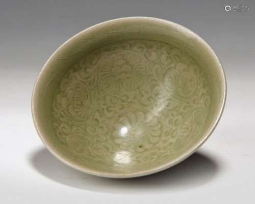 A CHINESE CELADON GLAZED BOWL