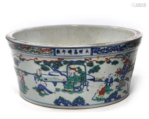 A CHINESE WUCAI BASIN, CHINA, 19TH 20TH CENTURY