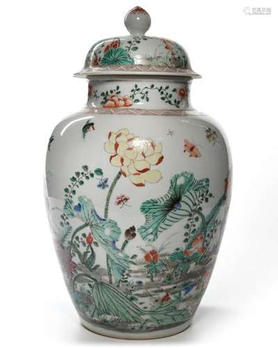 A CHINESE FAMILLE VERTE VASE AND COVER, CHINA, 19T…